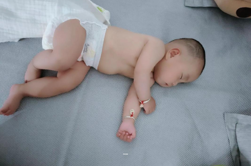 华容宝宝不吃饭什么原因